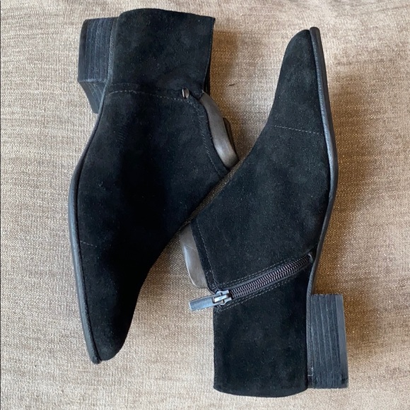 Vince Camuto Jody suede ankle boogie black 9 M - Picture 1 of 4